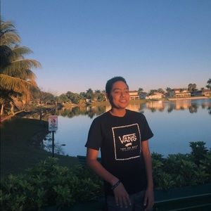 Meet your Posher, Luis